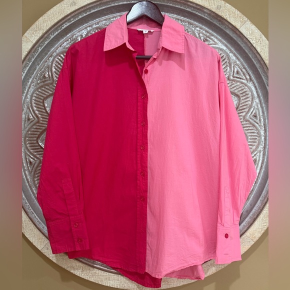 GeeGee Tops - GeeGee Two-Tone Fuchsia & Hot Pink Split Front Button-Down Shirt